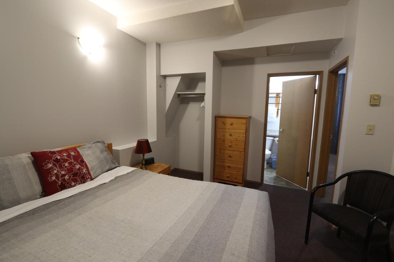 The Pinnacles Suites & Townhomes Silver Star Extérieur photo