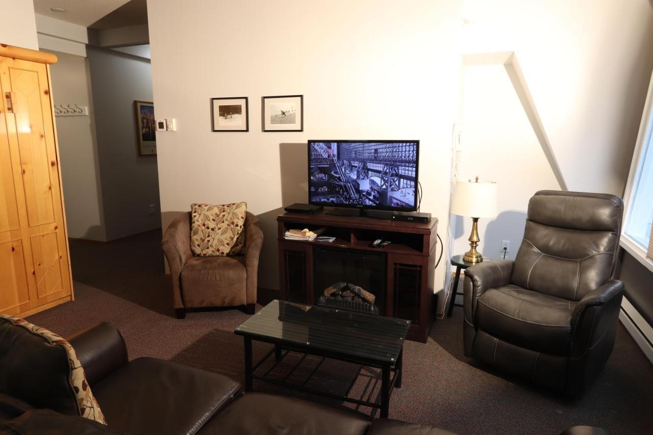 The Pinnacles Suites & Townhomes Silver Star Extérieur photo