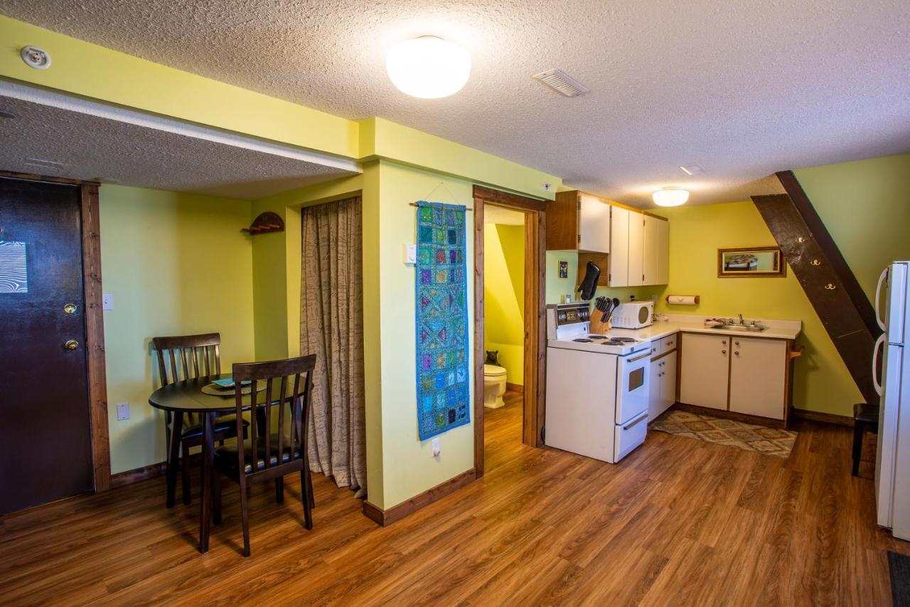 The Pinnacles Suites & Townhomes Silver Star Extérieur photo