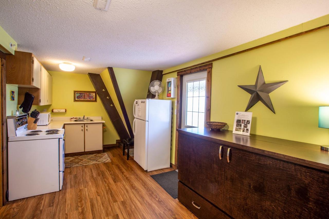 The Pinnacles Suites & Townhomes Silver Star Extérieur photo