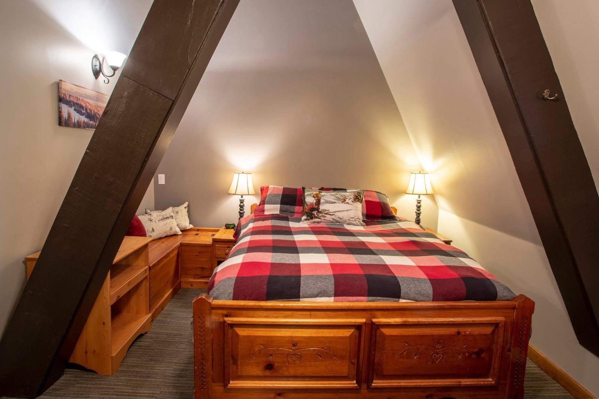 The Pinnacles Suites & Townhomes Silver Star Extérieur photo